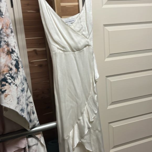 Karina Grimaldi white silk dress - Picture 2 of 4